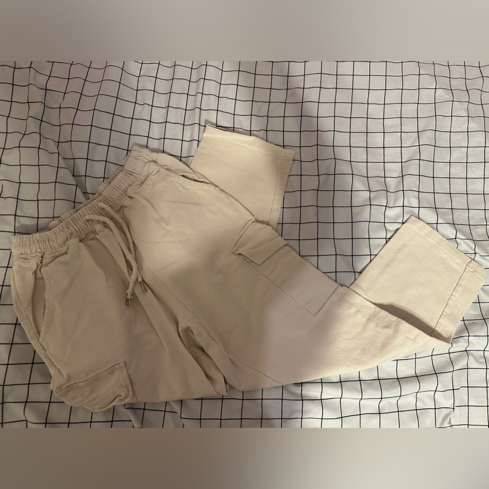 Oak & Fort Cream Coloured Cargo Pants